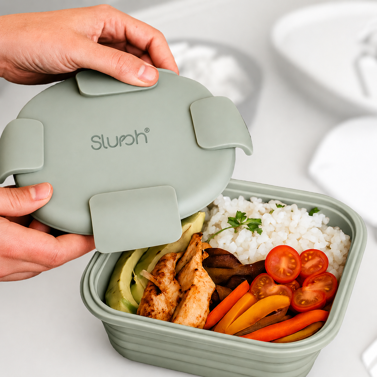 Slursh collapsible silicone box, close-up product detail.